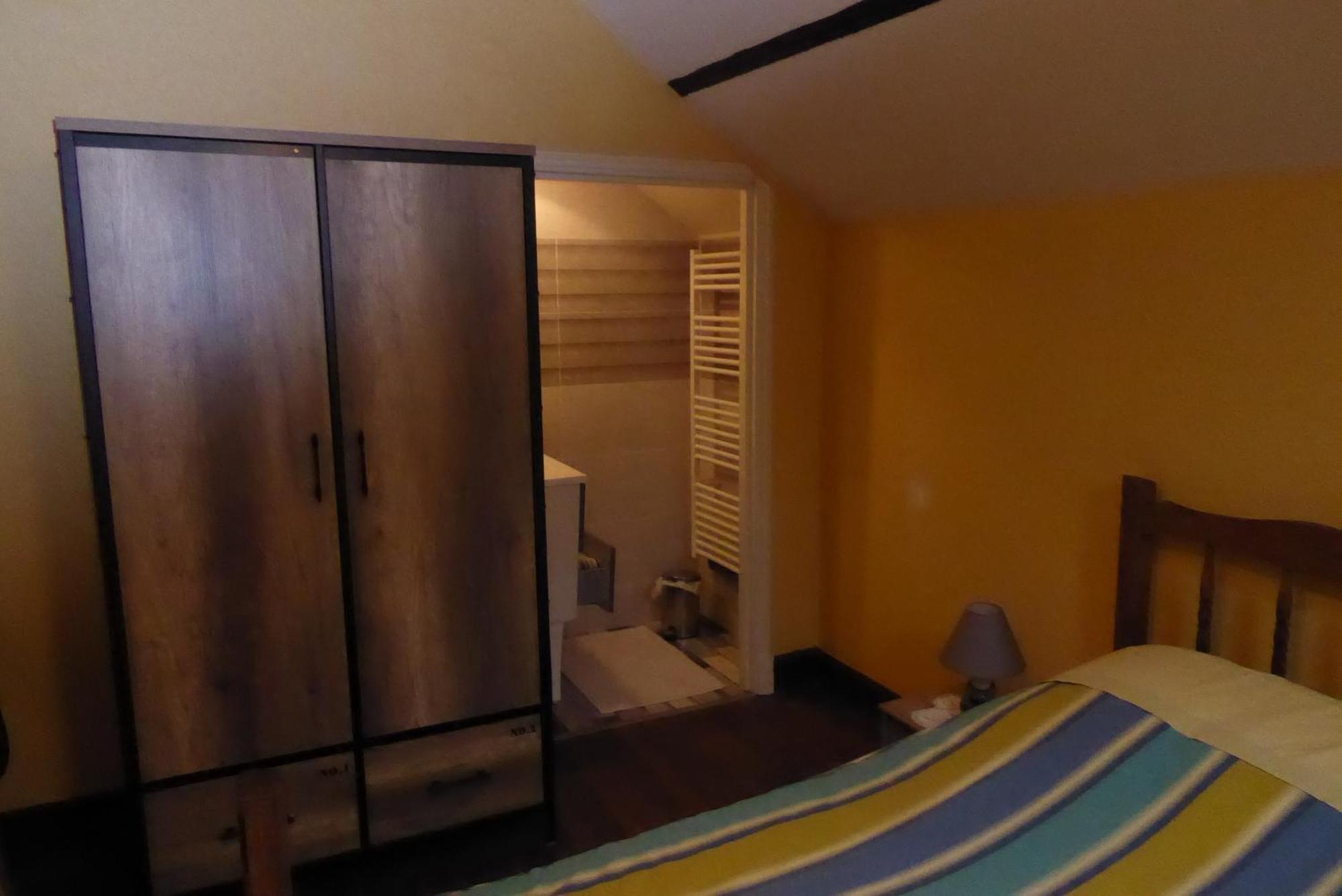 La Dragee Hote, Chambres Chez L'Habitant 베르됭쉬르뫼즈 객실 사진