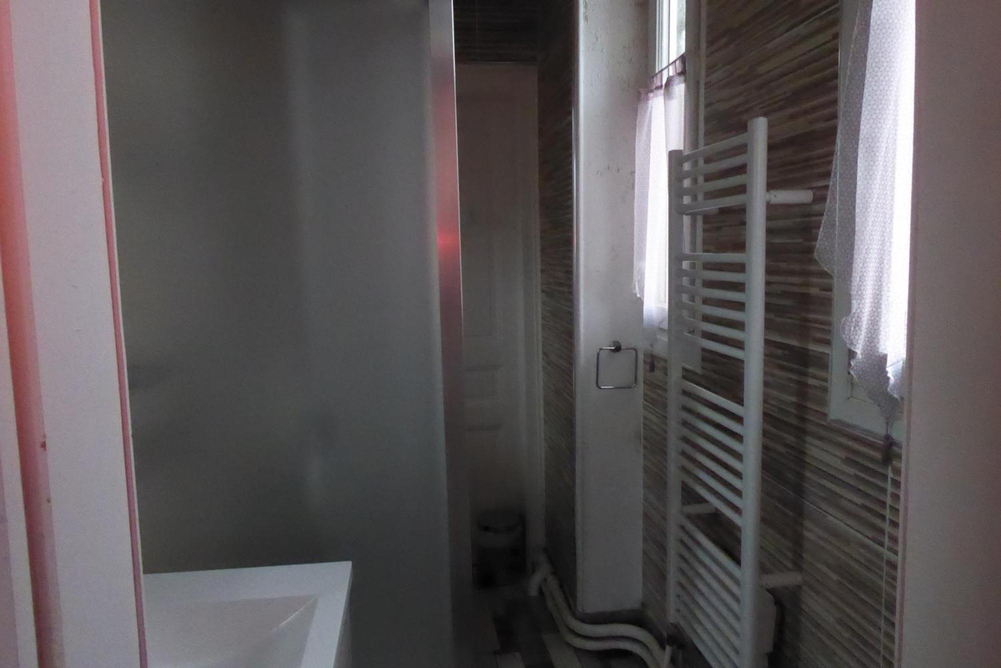 La Dragee Hote, Chambres Chez L'Habitant 베르됭쉬르뫼즈 객실 사진